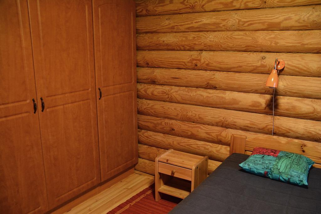 Lomapesae Cottages Pertunmaa Szoba fotó