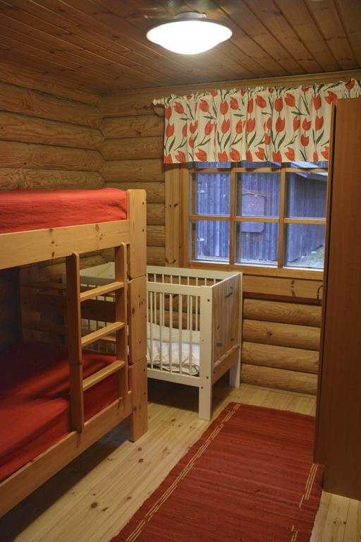Lomapesae Cottages Pertunmaa Szoba fotó